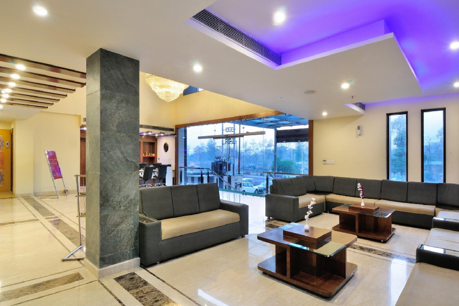 Haridwar luxury wedding venue at Hotel Crystal Ganga Heights Beautiful marriage hall at the best marriage destination in Haridwar