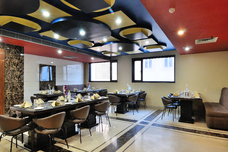 Restaurant view of Hotel Crystal Ganga Heights, best pure veg restaurants Haridwar