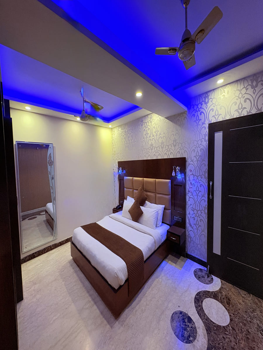 Spacious suite room at Hotel Crystal Ganga Heights in Haridwar near Har ki pauri ganga ghat