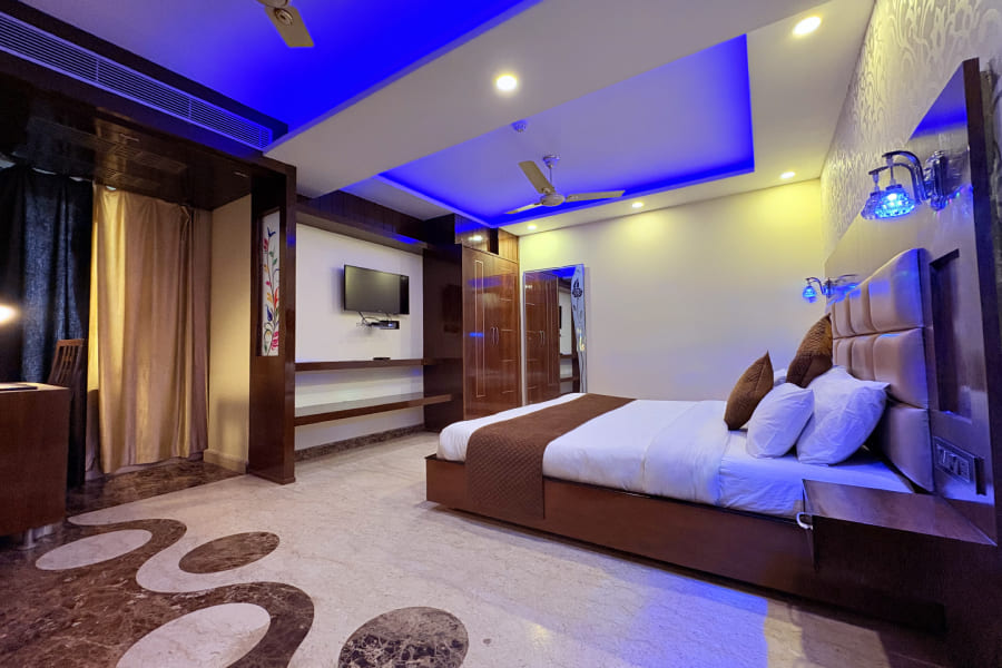 luxury suite rooms at hotel crystal ganga heights near har ki pauri amrapur ganga ghat in haridwar